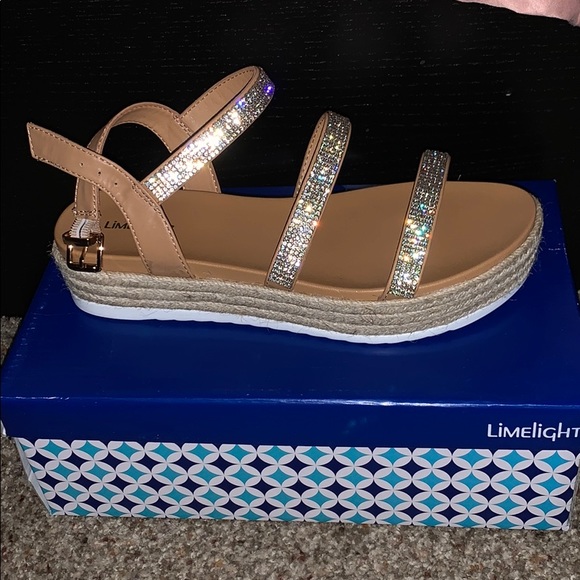 Sandals - Picture 2 of 4